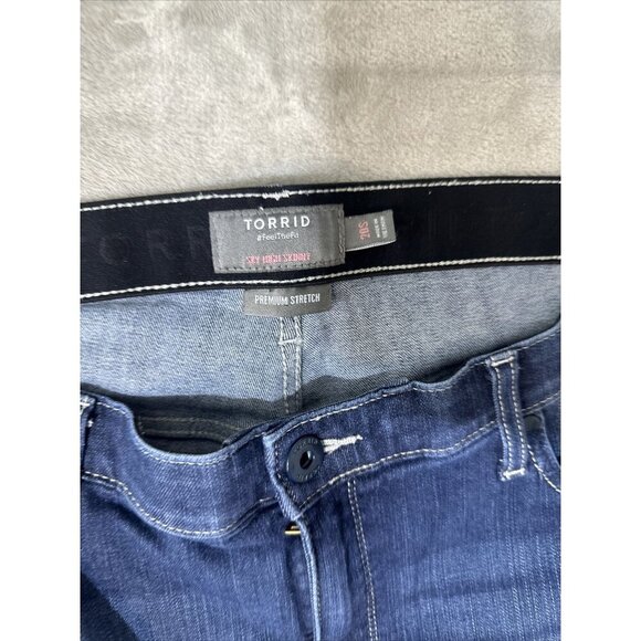 Women’s Torrid Denim Jeans Sky high Skinny Premium Stretch Size 20 Short - Picture 8 of 16
